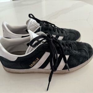 Black Adidas gazelles